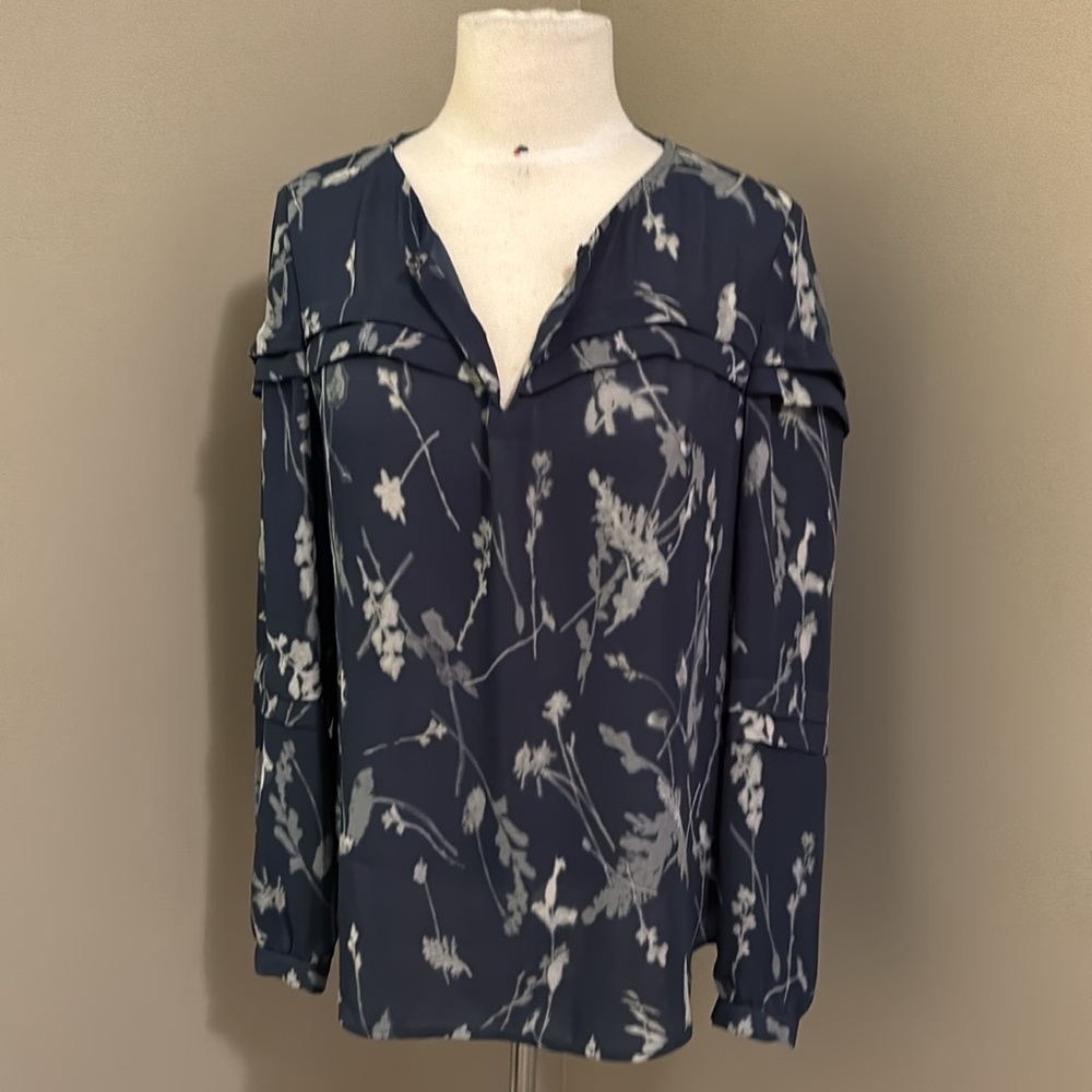 Banana Republic Long Sleeve Blouse Size Small